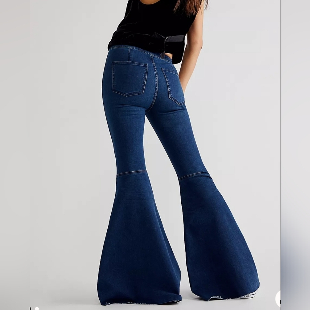 Free People We The Free Flare Bell Bottom Dark Blue Denim Jeans - Picture 2 of 8